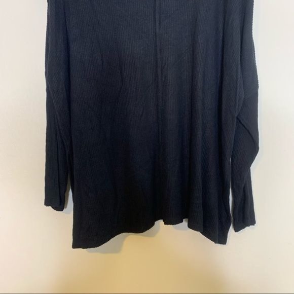 NEW Status by Chenault Black Cowl Neck Tunic Sweater Large - Picture 8 of 11